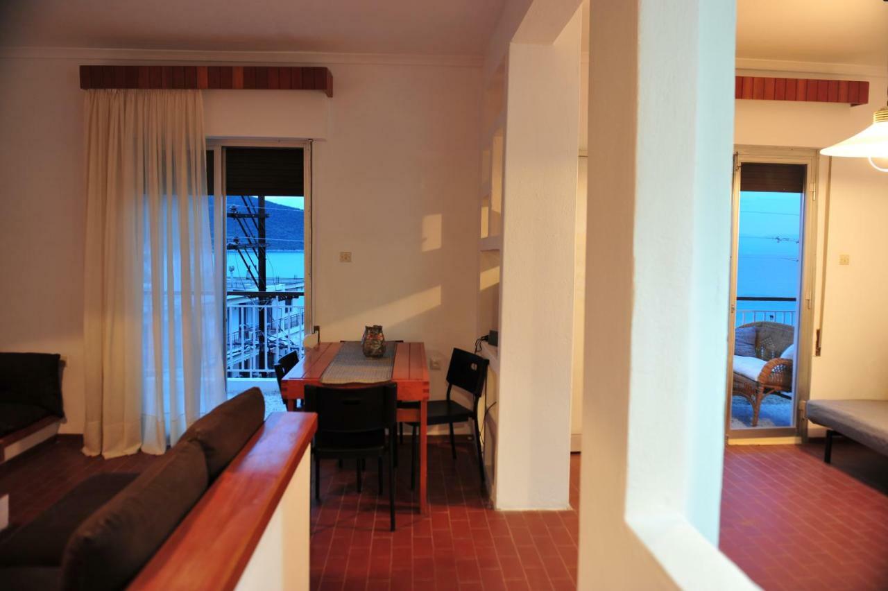 Apartment 99 Néa Péramos Exterior foto